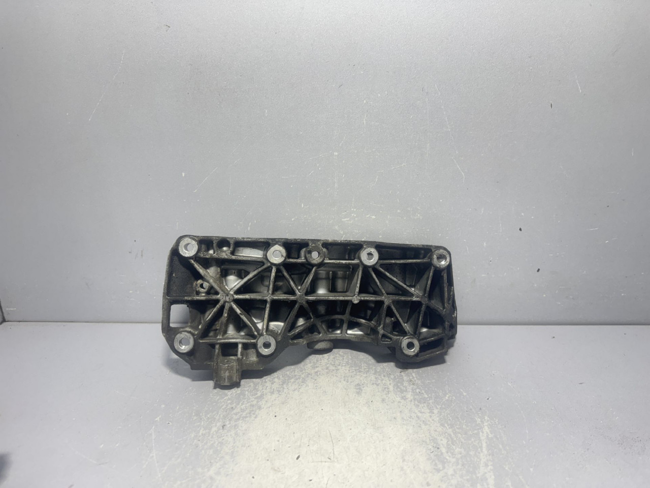 NOSAC ALTERNATORA BMW SERIJA 3 (E90/E91) > 09-11 850686