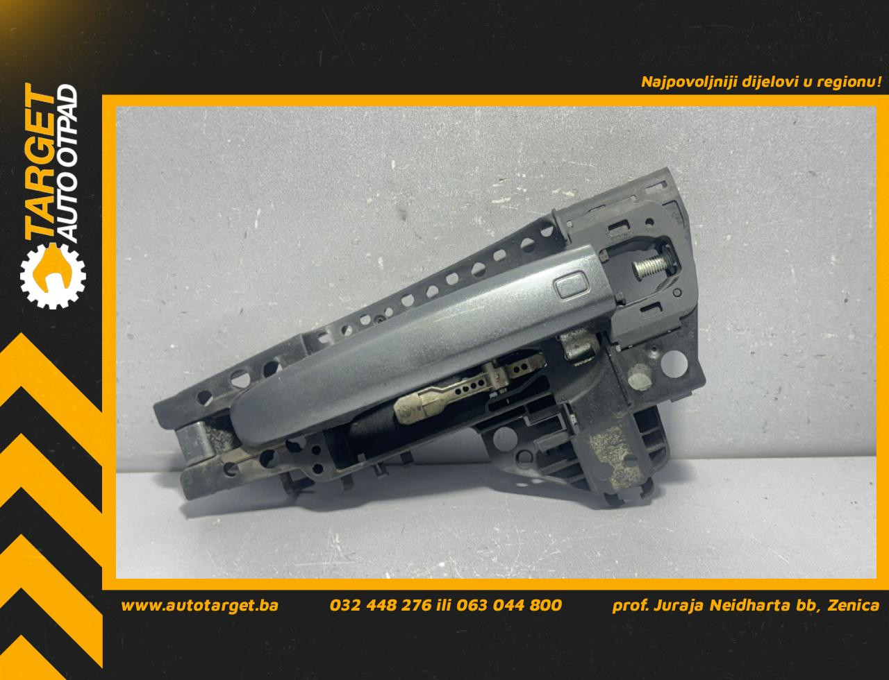 DIJELOVI RUCKA VRATA AUDI Q5 > 08-11 8T01837885