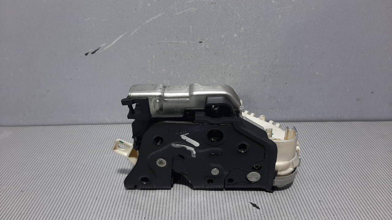 BRAVA VRATA AUDI A4 (B8) > 12-15 8J1837015C
