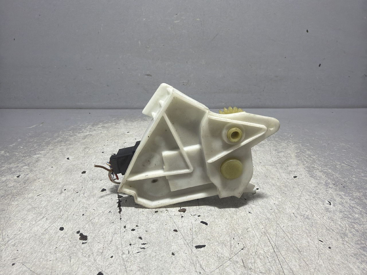 DIJELOVI MOTORIC KLAPNE AUDI A4 (B8) > 12-15 K9749006