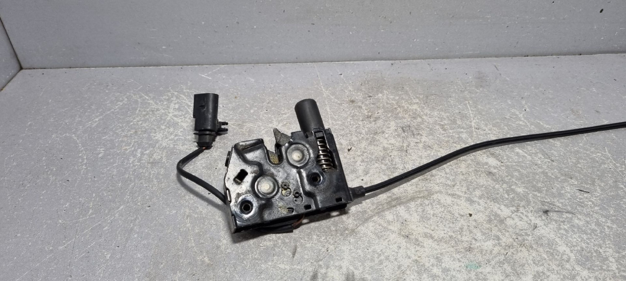 DIJELOVI BRAVA HAUBE AUDI A6 4G > 11-14 4G0823509C