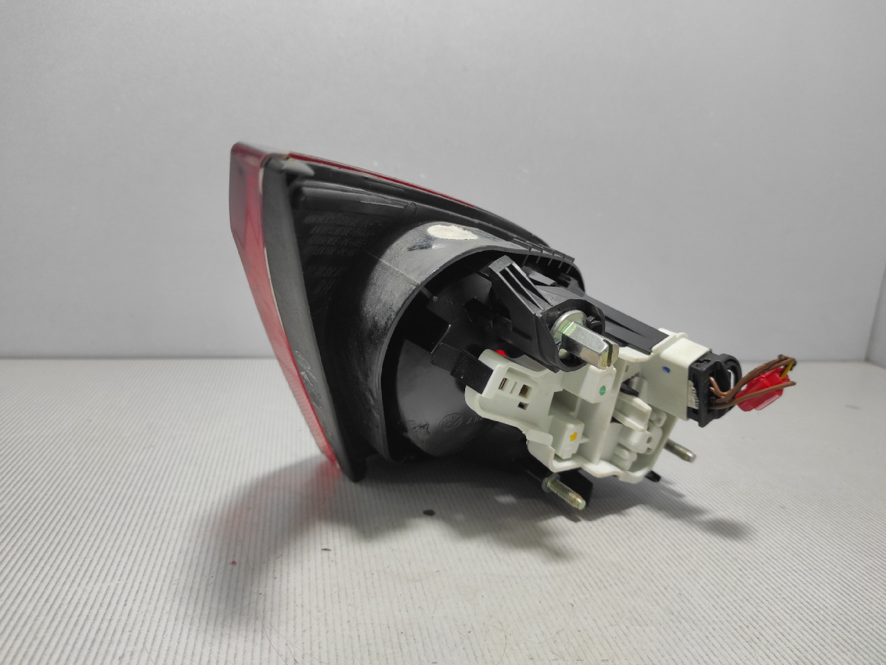 STOP SVJETLO VW PASSAT CC > 08-11 3C8945094D