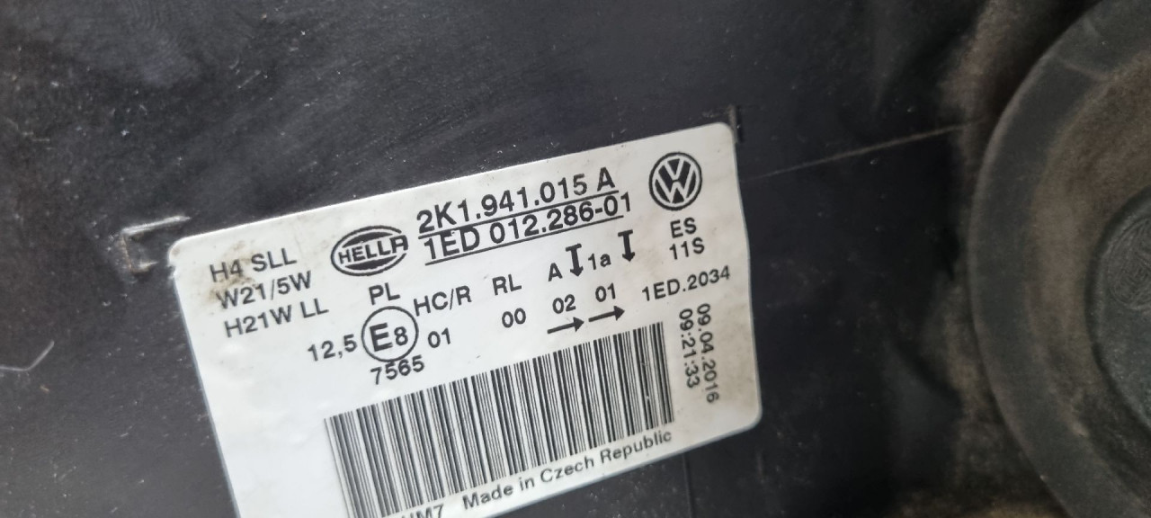 DIJELOVI FAR VW CADDY > 15-20 2K1941015A