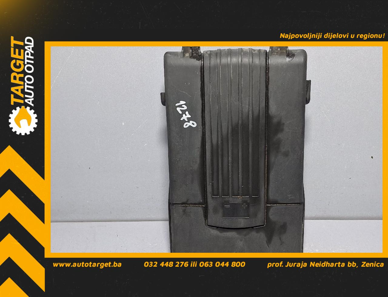 DIJELOVI POKLOPAC AKUMULATORA AUDI Q3 > 11-15 3C0915443A