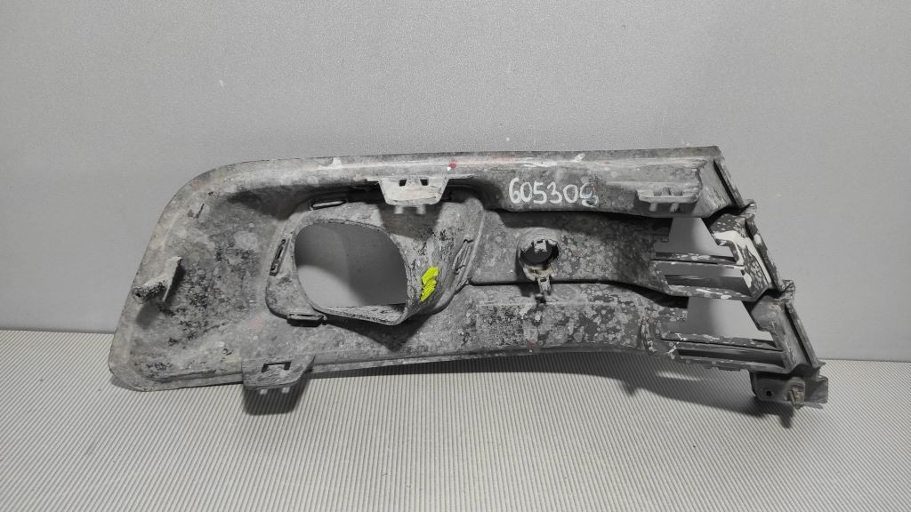 DIJELOVI RESETKA BRANIKA RENAULT CAPTUR > 13-17 261A35462R