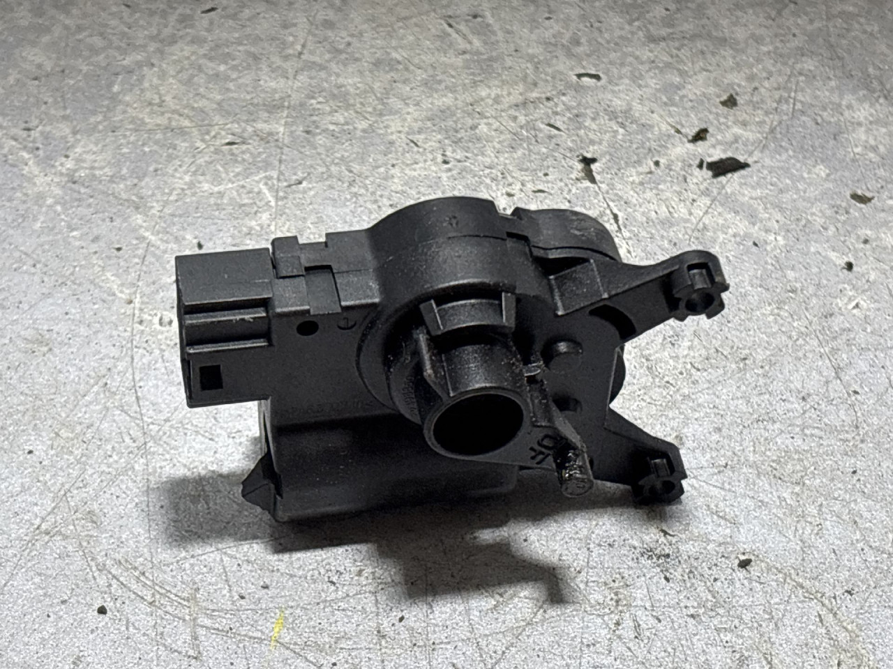 DIJELOVI MOTORIC KLAPNE AUDI Q7 (4L) > 09-15 52411483R