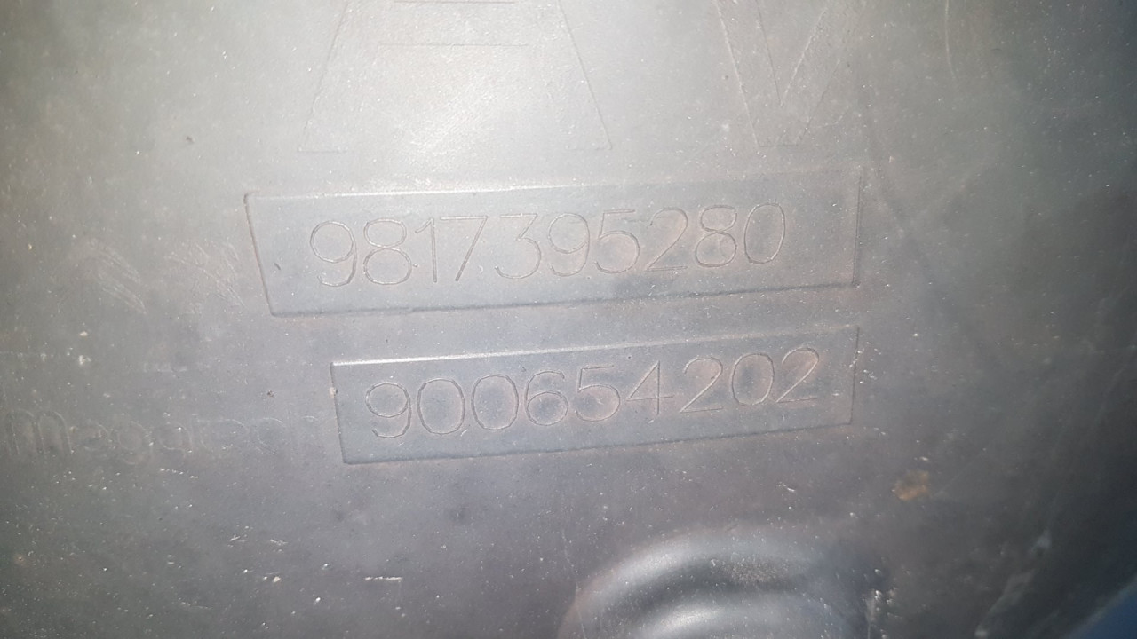 UNUTRASNJI BLATOBRAN CITROEN C4 GRAND PICASSO > 13-16 9