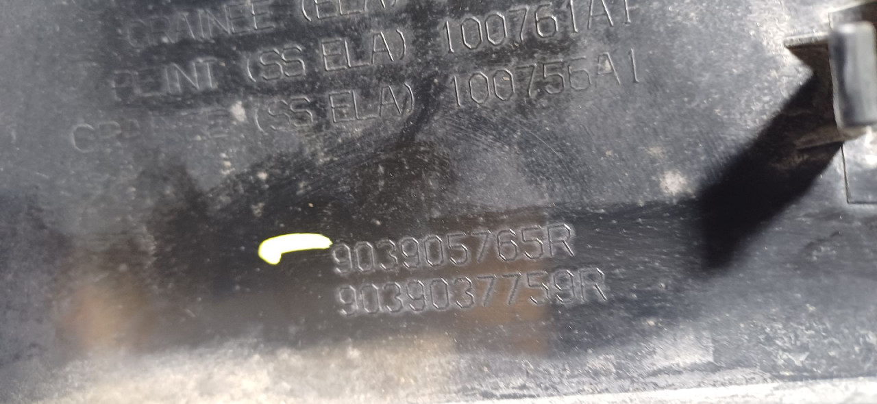 PLASTIKA BRANIKA RENAULT TRAFIC > 14- 903905765R