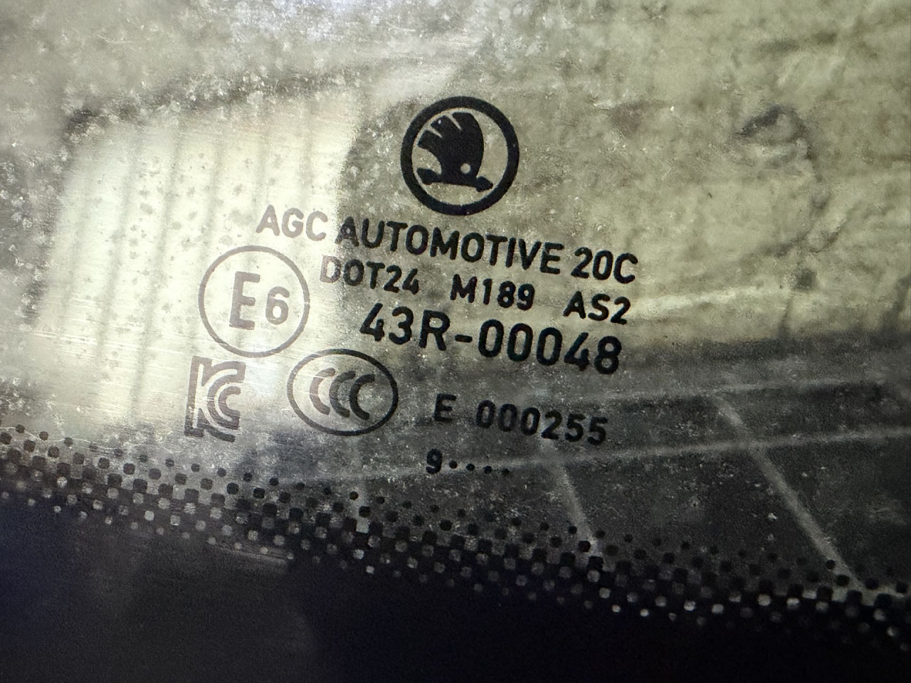DIJELOVI STAKLO SKODA OCTAVIA > 19- 1.0 5E7845298NVB