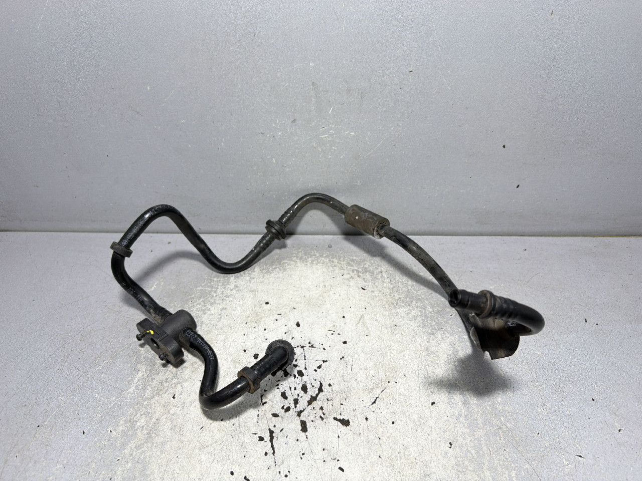DIJELOVI CRIJEVO AUDI Q7 (4L) > 09-15 4L2611931A