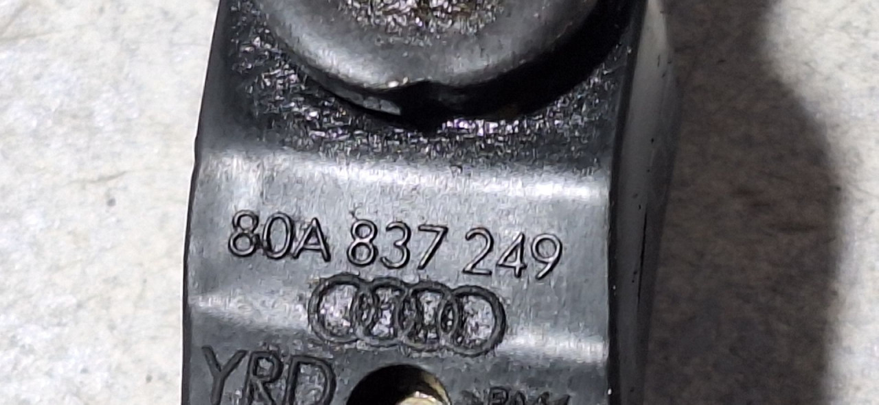 DIJELOVI GRANICNIK VRATA AUDI Q5 (FY) > 17 - 20  2.0 80A837249