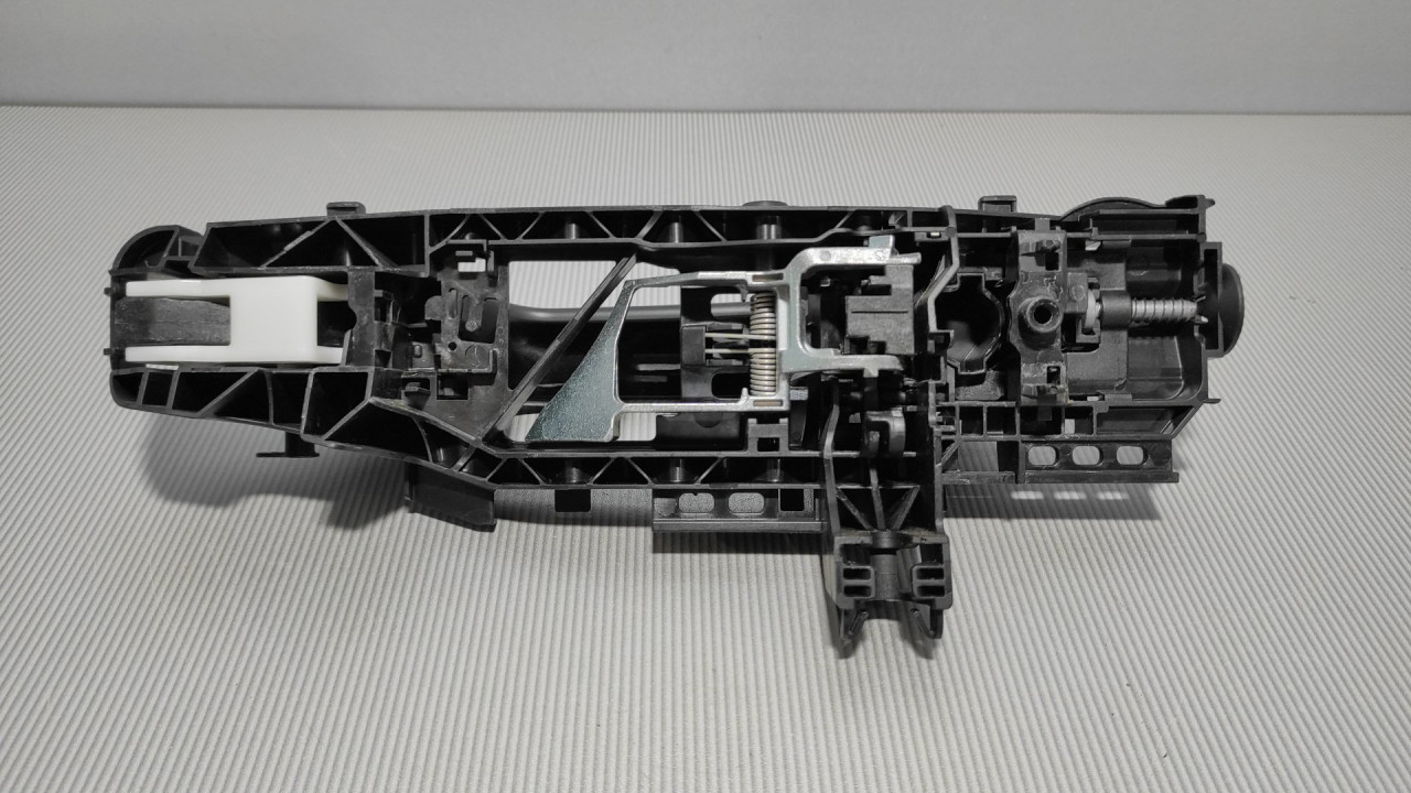 RUCKA VRATA MERCEDES C KLASA (W205/S205) > 14-18 A09976