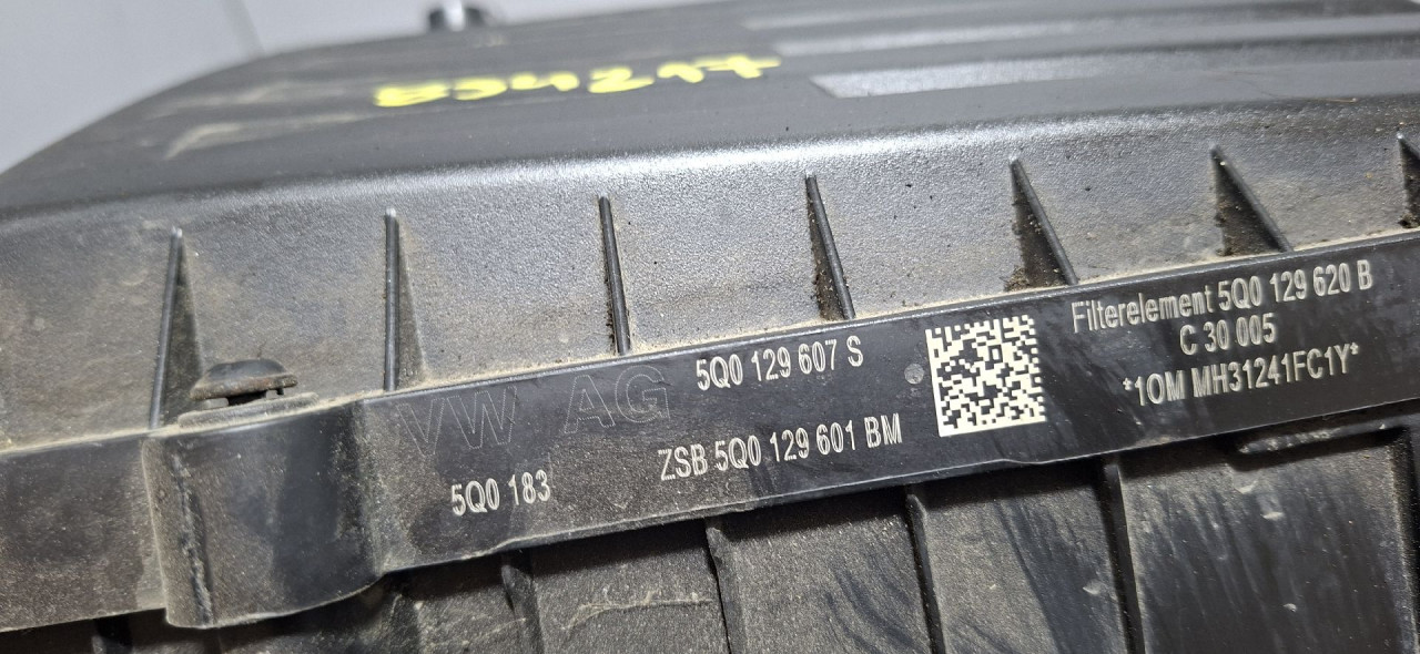 KUCISTE FILTERA ZRAKA VW PASSAT B8 > 19 - 5Q0129607S