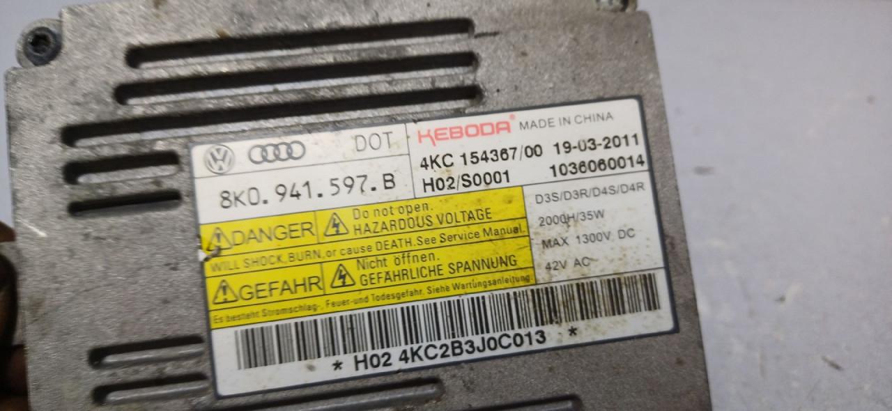 DIJELOVI BALAST FARA SKODA SUPERB > 19- 8K0941597B