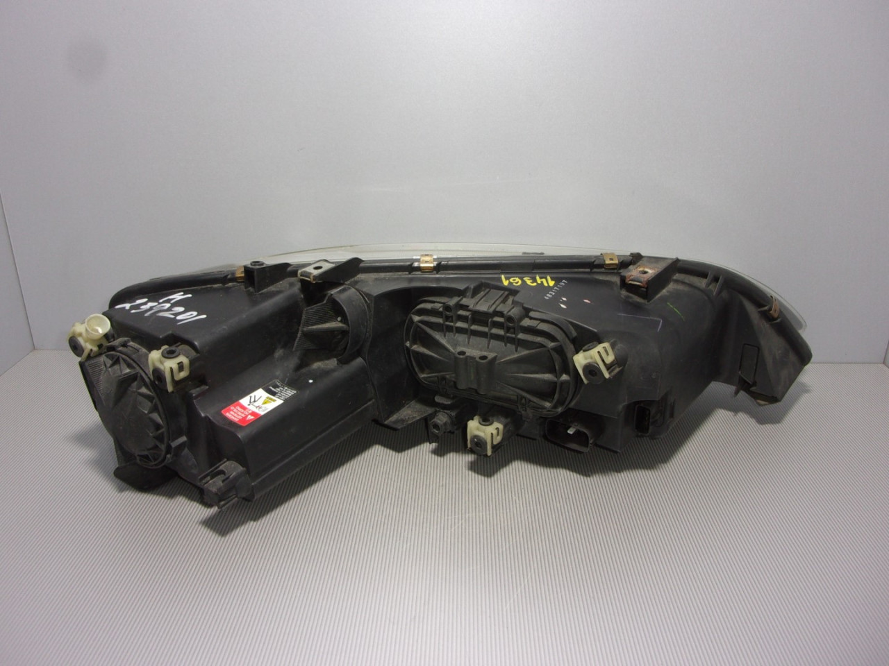 DIJELOVI FAR MAZDA 6 > 02-05 MZ049013