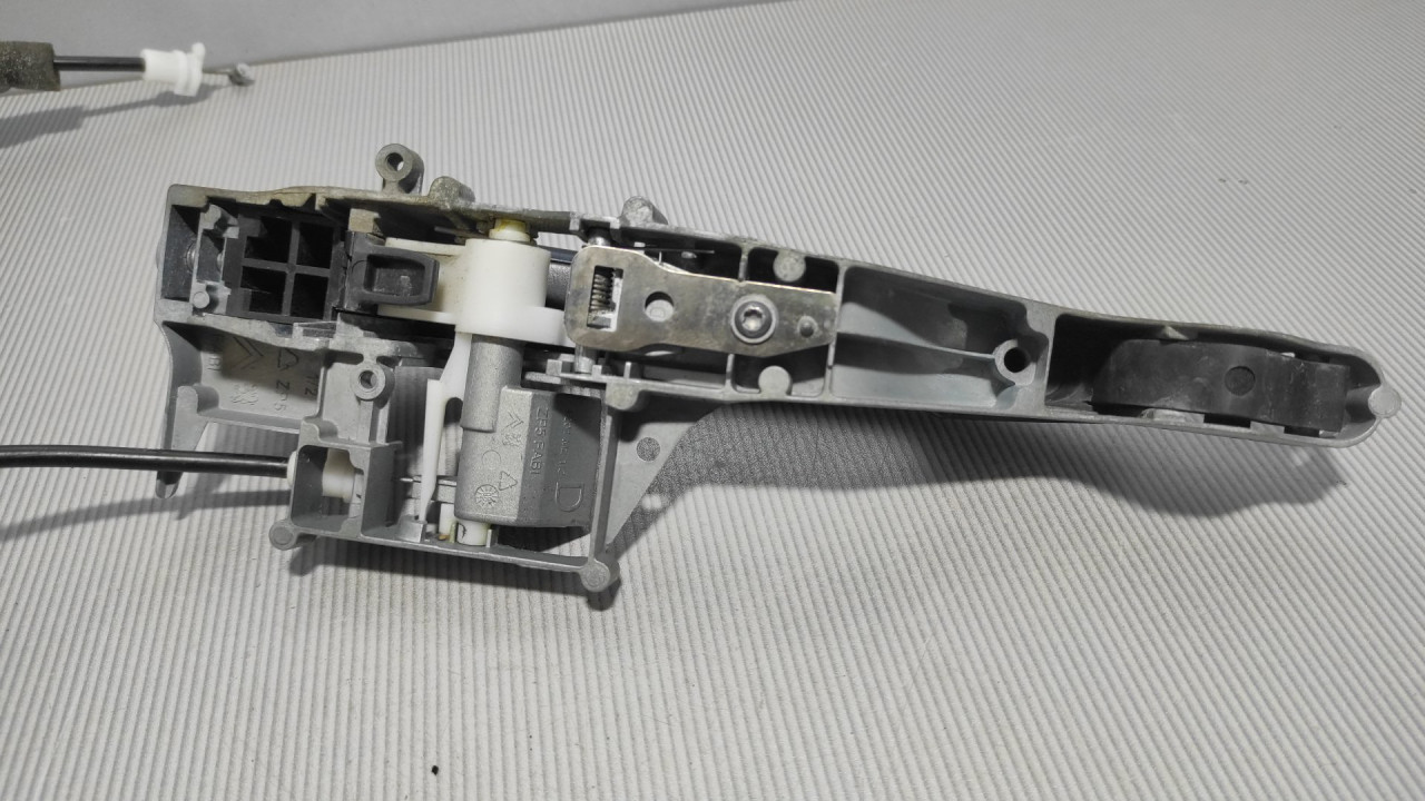 DIJELOVI RUCKA VRATA CITROEN C5 > 04-07 9680168580