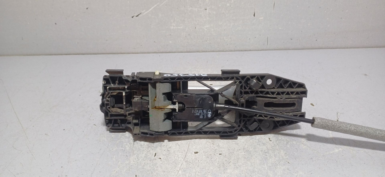 RUCKA VRATA SKODA OCTAVIA > 13-16 5L0837885C
