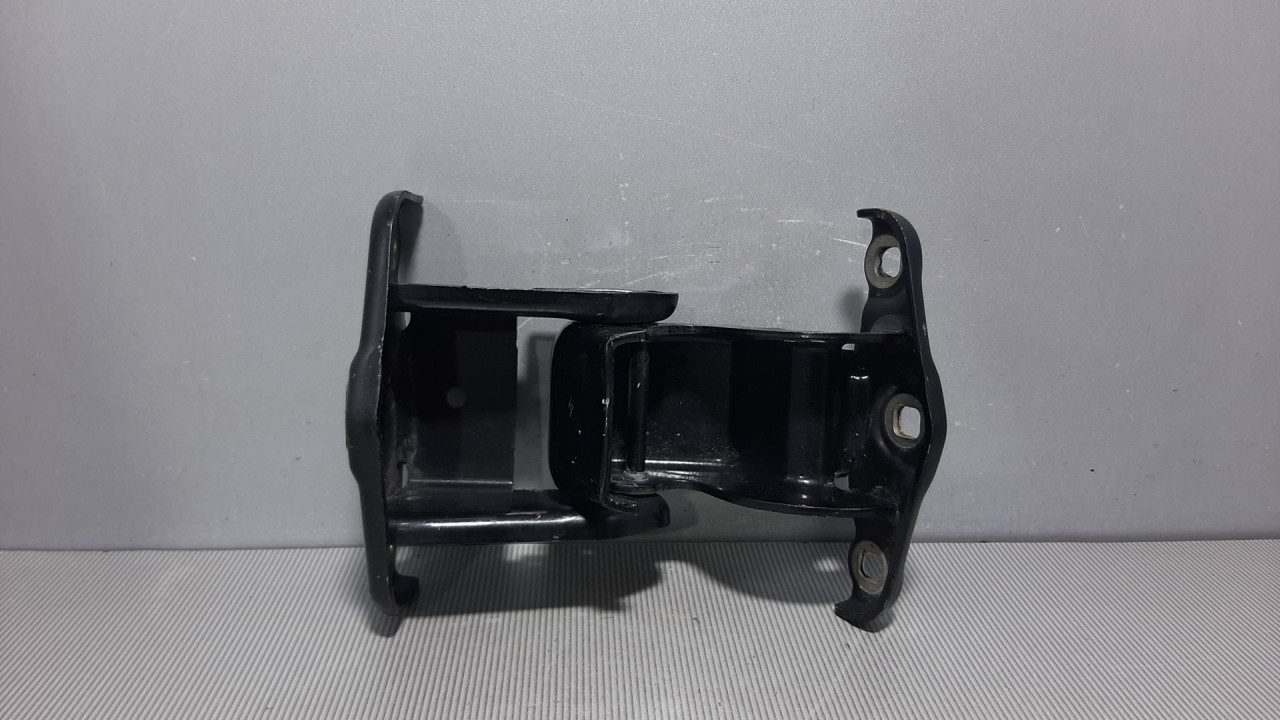 DIJELOVI BAGLAMA OPEL VIVARO > 07-14 527428A