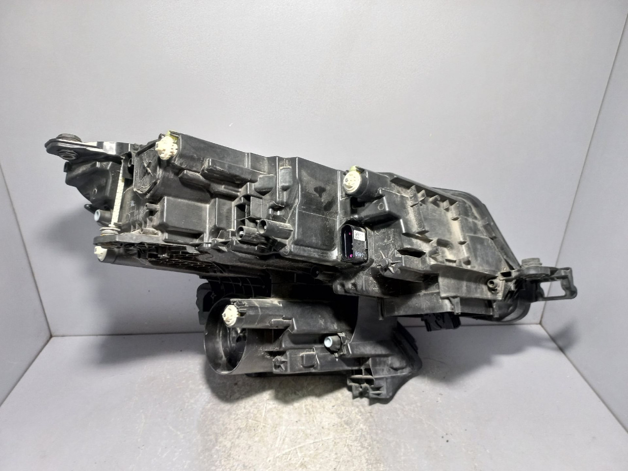 DIJELOVI FAR SKODA KODIAQ > 18-21 566941015F