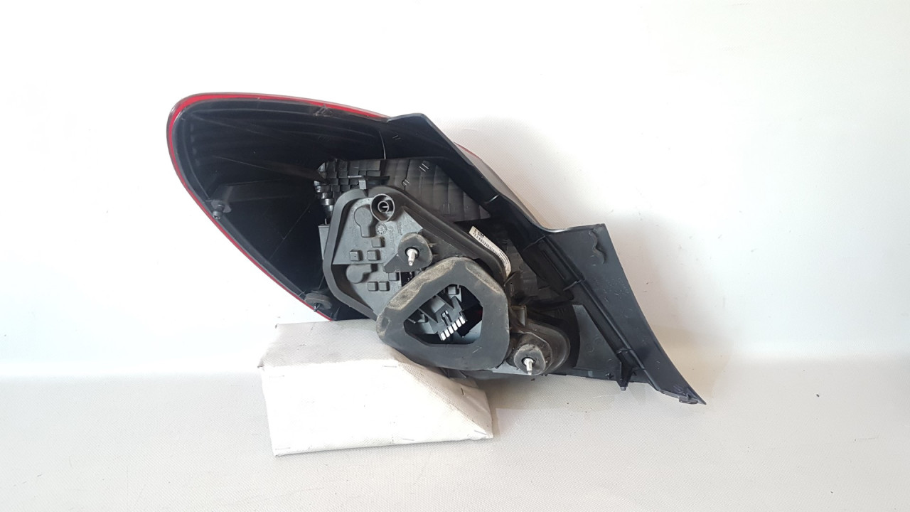 STOP SVJETLO OPEL CORSA D > 06-11 13269051