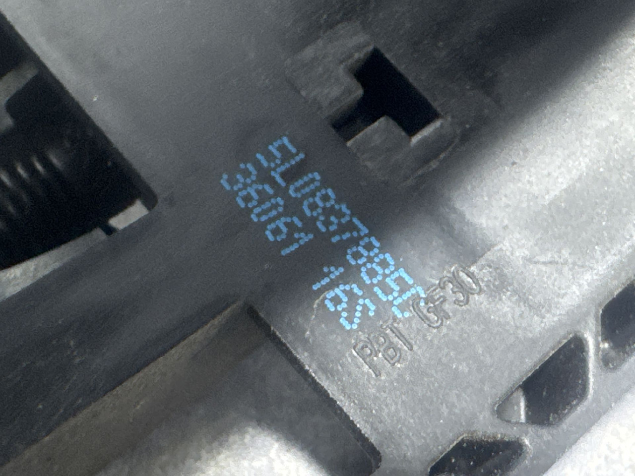 RUCKA VRATA SKODA OCTAVIA > 13-16 5L0837885C