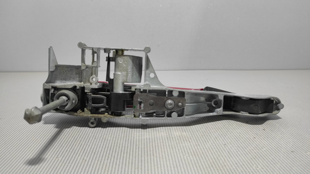 RUCKA VRATA PEUGEOT 308 > 07-11 9680168680