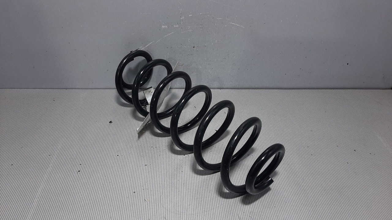 OPRUGA AMORTIZERA VW GOLF 7 > 12-16 5Q0511121AF