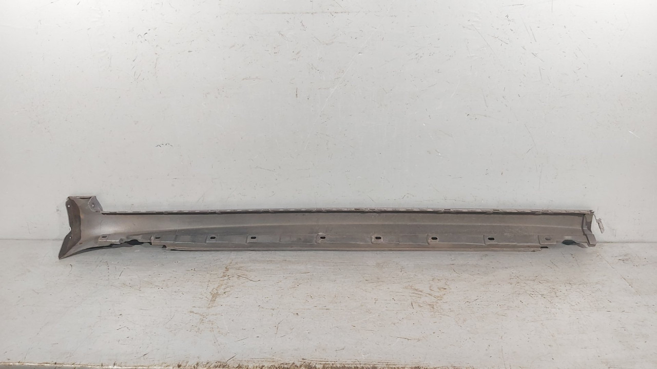 DIJELOVI PRAG AUDI A4 (B7) > 04-07 8E0853860