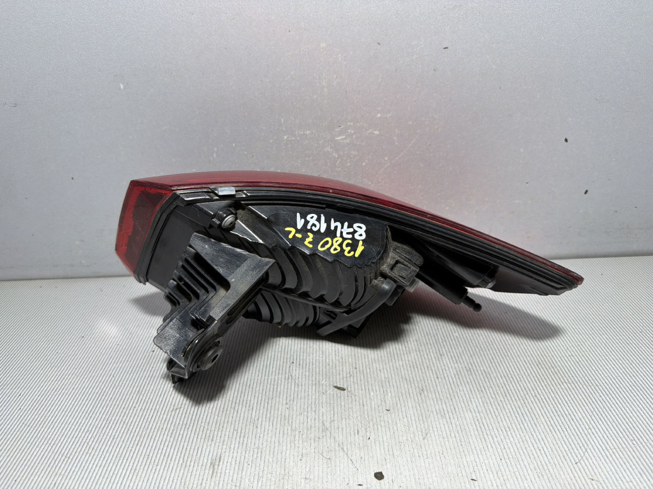 DIJELOVI STOP SVJETLO AUDI Q3 > 18- 2.0 83A945069