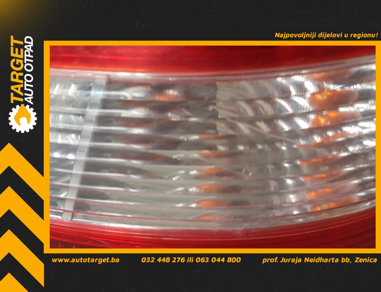 DIJELOVI STOP SVJETLO KIA SORENTO > 02-06 KI810016