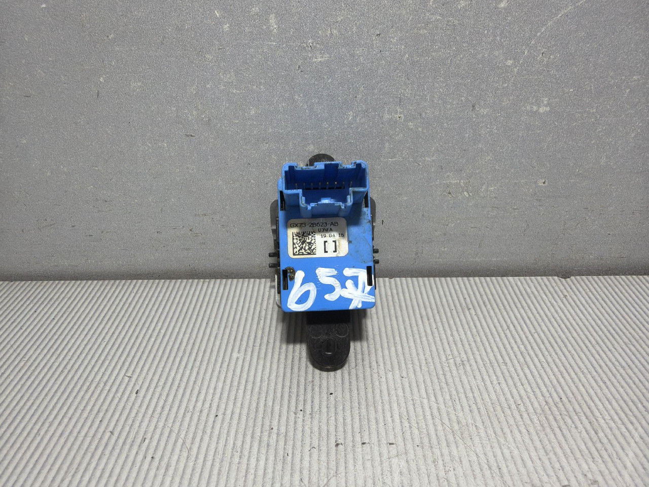 DIJELOVI PREKIDAC JAGUAR XE (X760) > 15 -  2.0 GX732B623AB