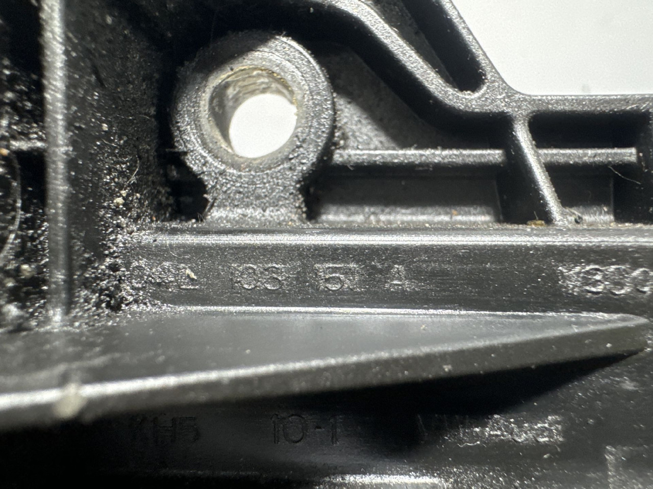 DIJELOVI DEKLO VW PASSAT B8 > 14- 04L103151A