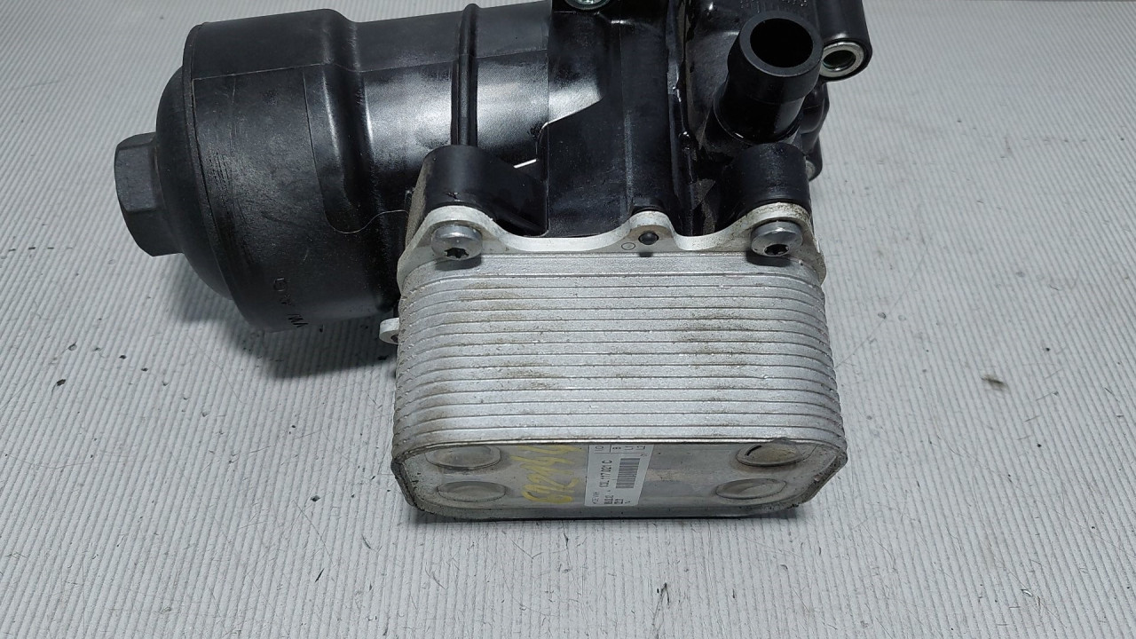 HLADNJAK ULJA VW PASSAT B7 > 10-14 03L117021C