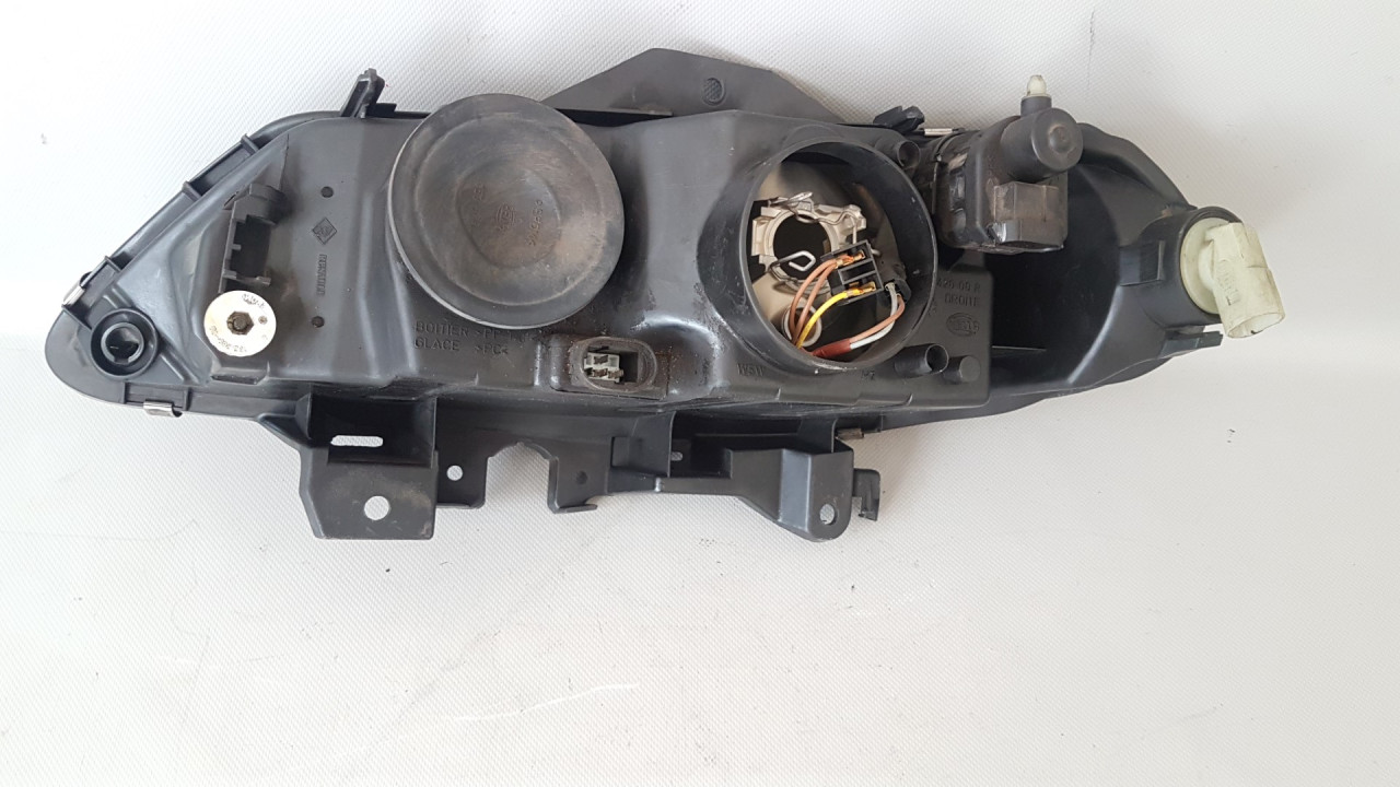 DIJELOVI FAR RENAULT LAGUNA > 01-05 14942000R
