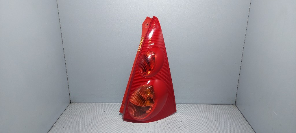 STOP SVJETLO PEUGEOT 107 > 09-12 815500H040