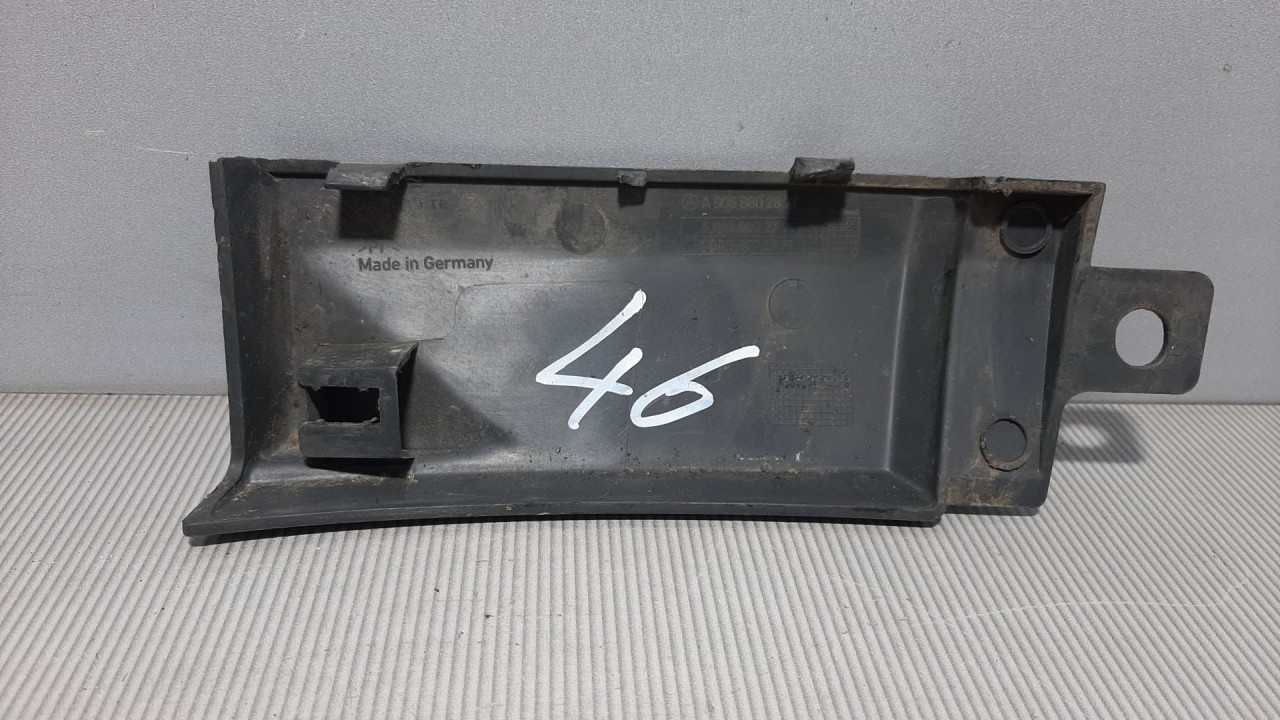 PLASTIKA BRANIKA MERCEDES SPRINTER > 13-18 A9068802871
