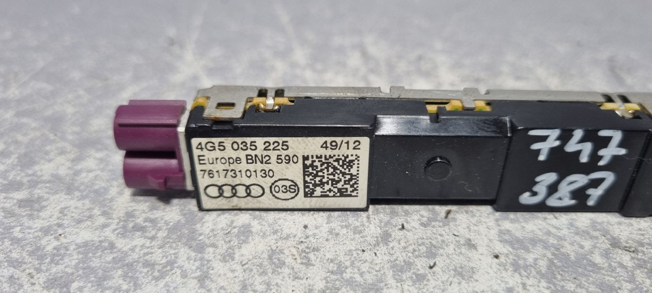 DIJELOVI ANTENA AUDI A6 4G > 11-14 4G5035225