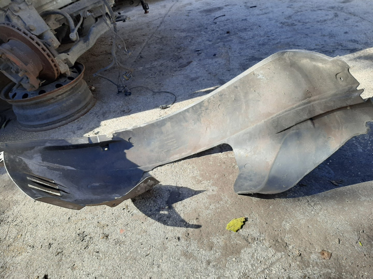UNUTRASNJI BLATOBRAN FORD FUSION > 03-05 2n1x16115