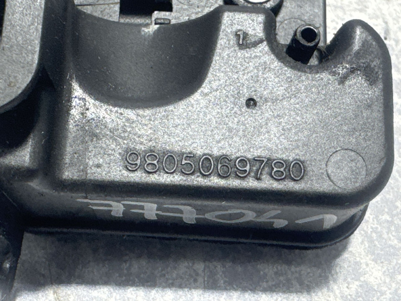DIJELOVI VAKUM BOCA PEUGEOT 308 > 13-17 9805069780