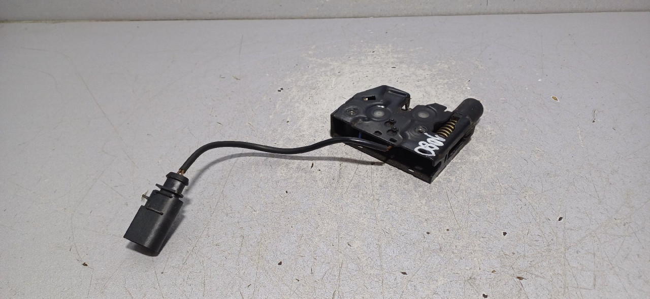 DIJELOVI BRAVA HAUBE AUDI A6 4G > 14-18 4G0823509D