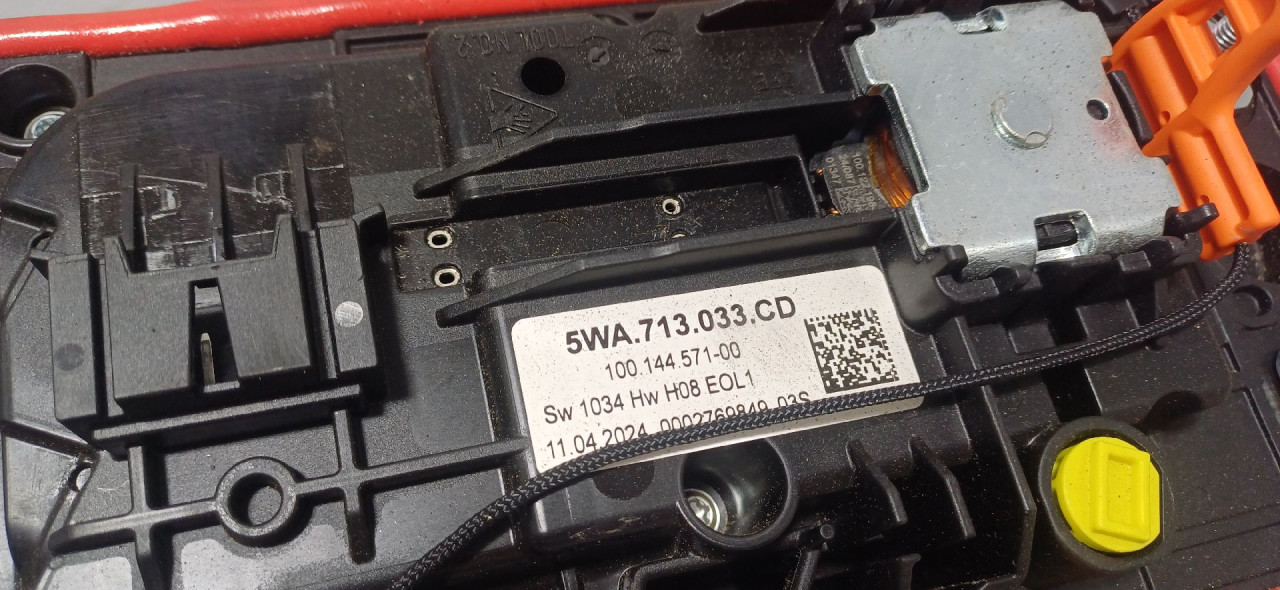 DIJELOVI SALTEBLA VW GOLF 8 > 19- 5WA713033CD