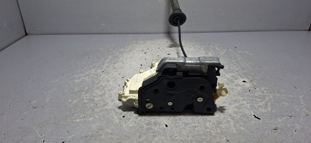 DIJELOVI BRAVA VRATA AUDI Q5 (FY) > 17 - 20  3.0 4G0839016F