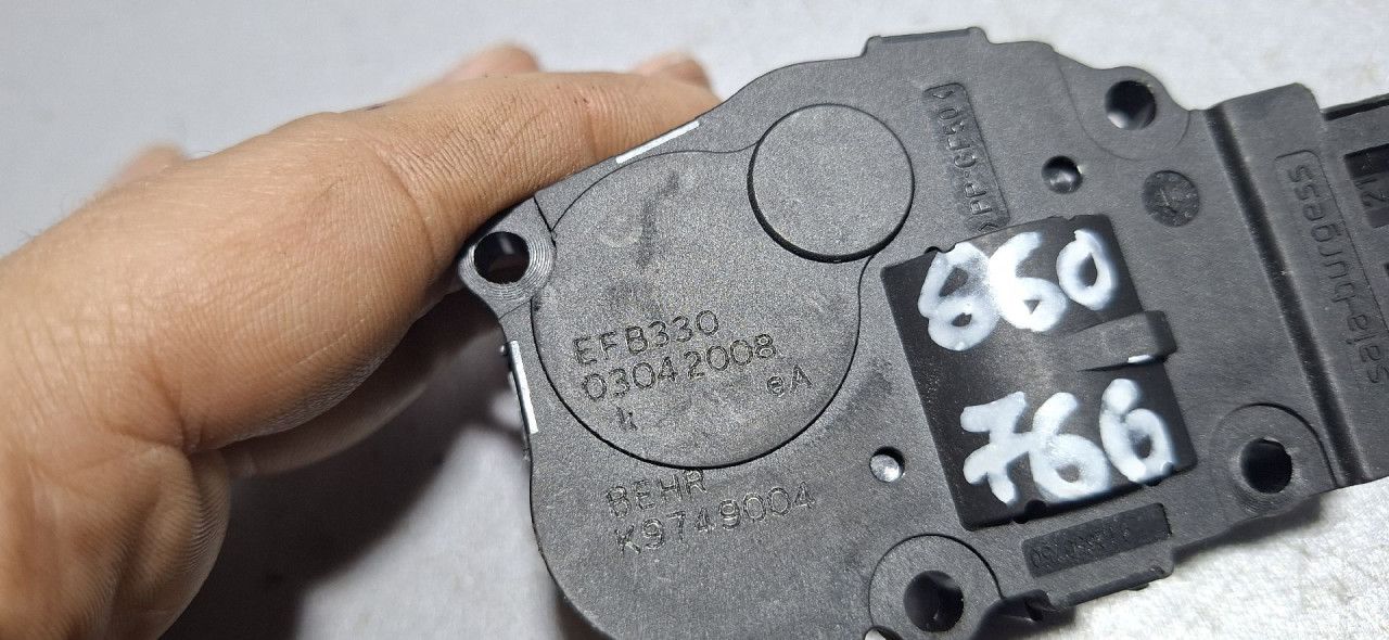 DIJELOVI MOTORIC KLAPNE AUDI A4 (B8) > 07-11 2.0 K9749004