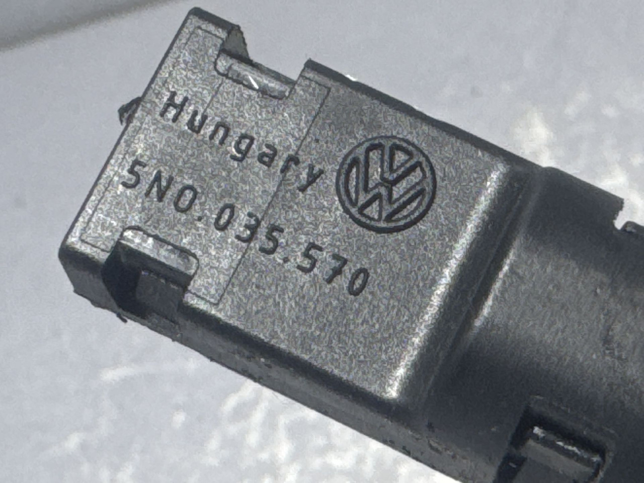 DIJELOVI ANTENA VW GOLF 6 > 08-12 5N0035570