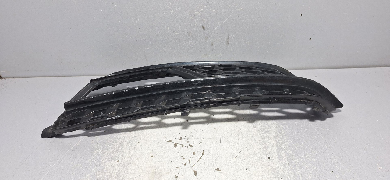 RESETKA BRANIKA AUDI A5 (8T) SPORTBACK > 11-17 8T0807682K01C