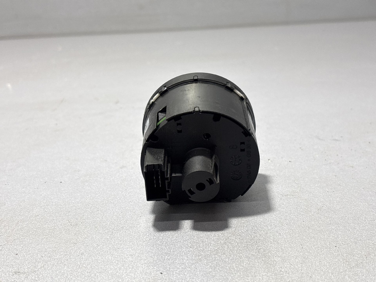 DIJELOVI PREKIDACI SVJETLA OPEL INSIGNIA > 09-13 2.0 3V0941431