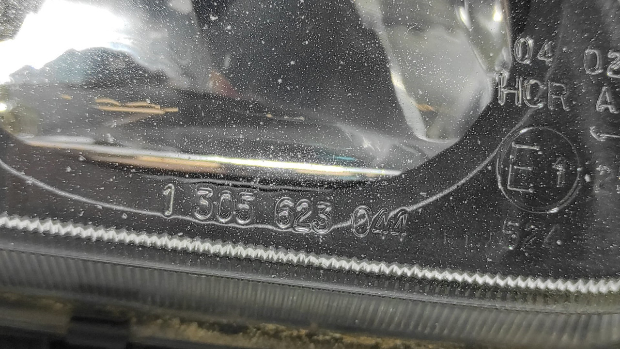 DIJELOVI FAR MAZDA 626 > 97-01 1305623044