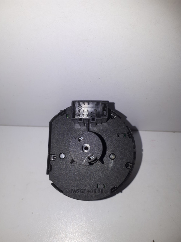 PREKIDACI SVJETLA VW GOLF 7 > 12-16 5G0941431BG