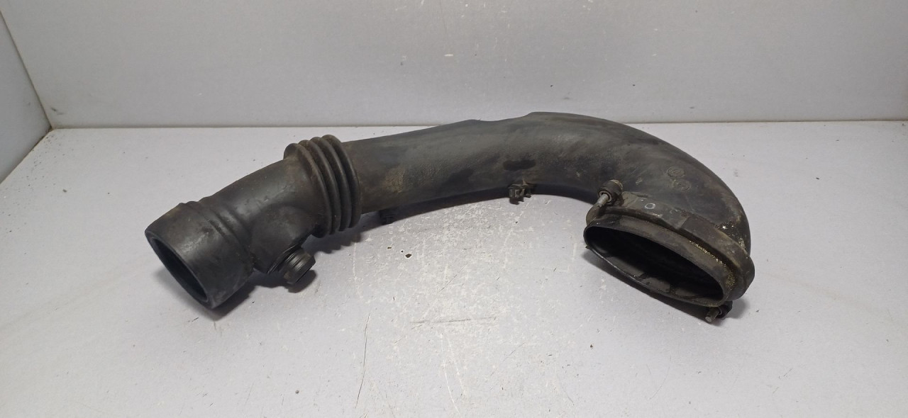 DIJELOVI CRIJEVO BMW X3 (E83) > 04-07 7786013