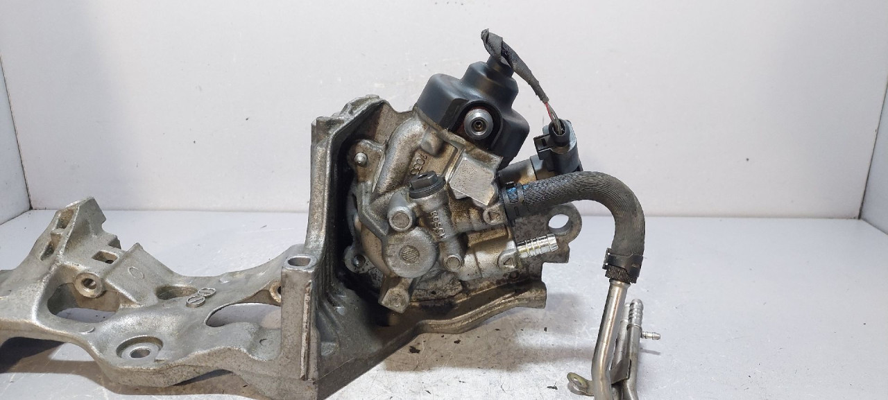 PUMPA VISOKOG PRITISKA VW PASSAT B8 > 14- 04L130755E 04